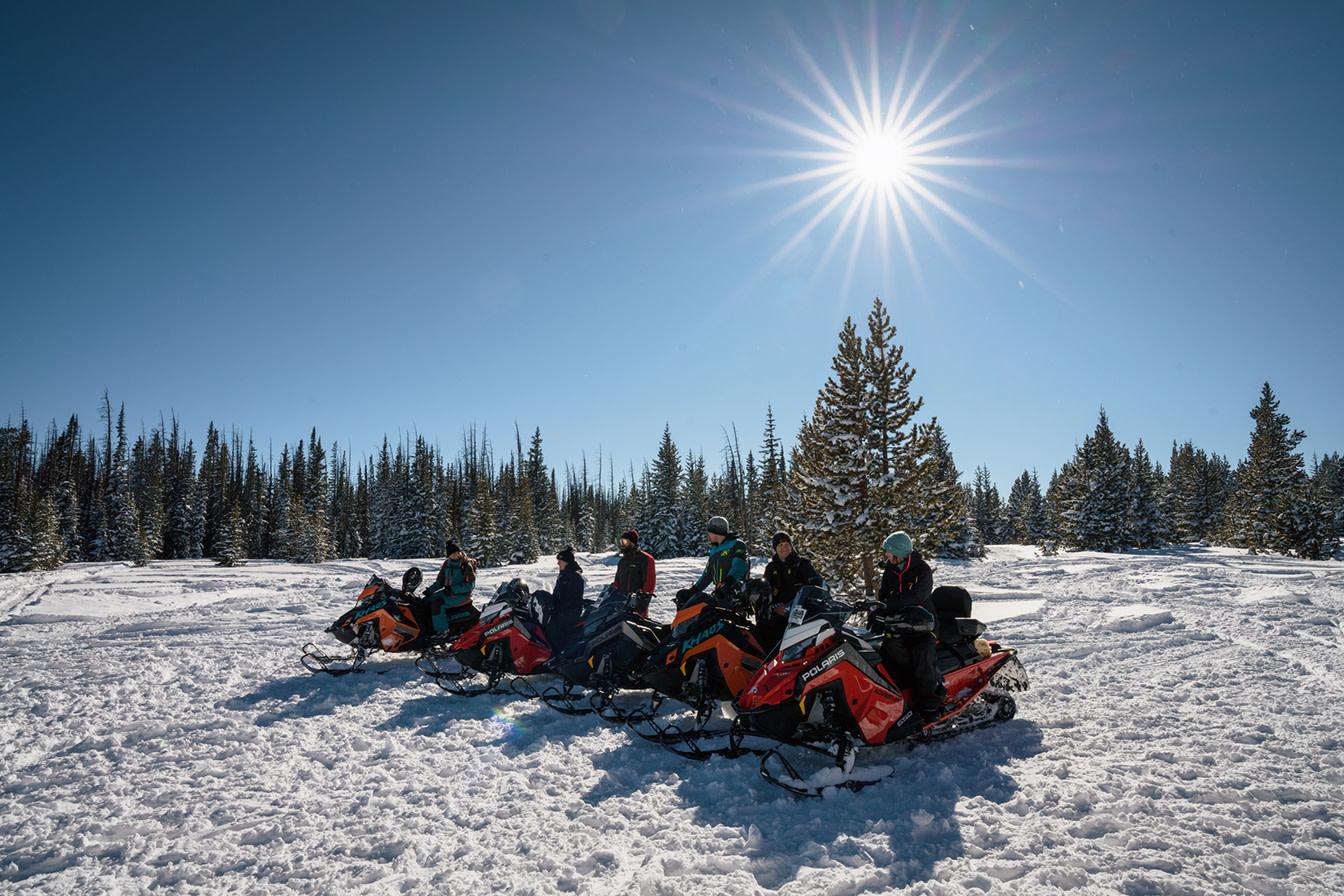 Snowmobile tours with friends